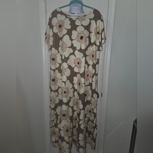 SHEIN Floral Maxi Dress in Brown and Cream